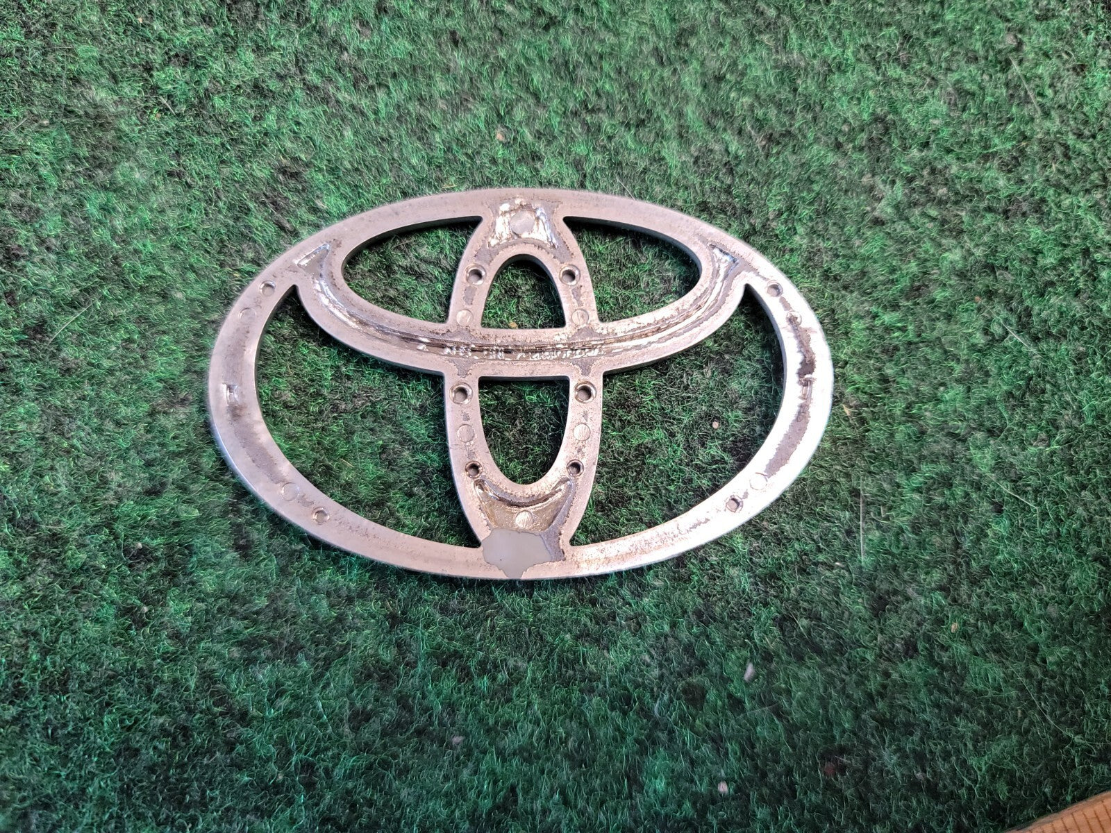 Toyota 1999-2003 Solara Chrome Rear Trunk Emblem Badge Logo Name 75441-06020 2M3
