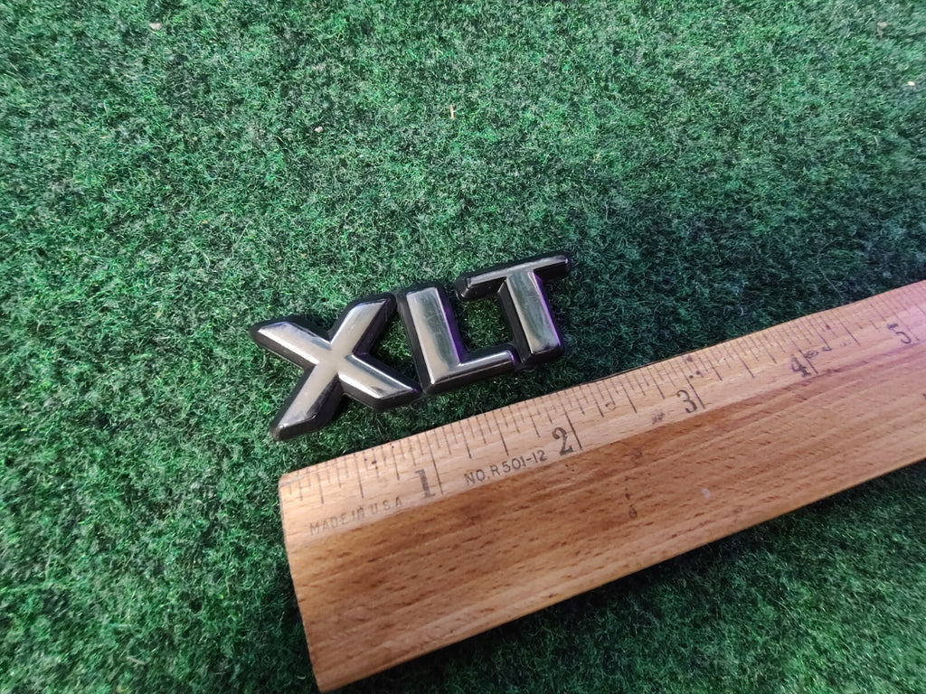 10 11 12 13 FORD TRANSIT CONNECT XLT EMBLEM LOGO BADGE SYMBOL SIGN USED OEM 1M6