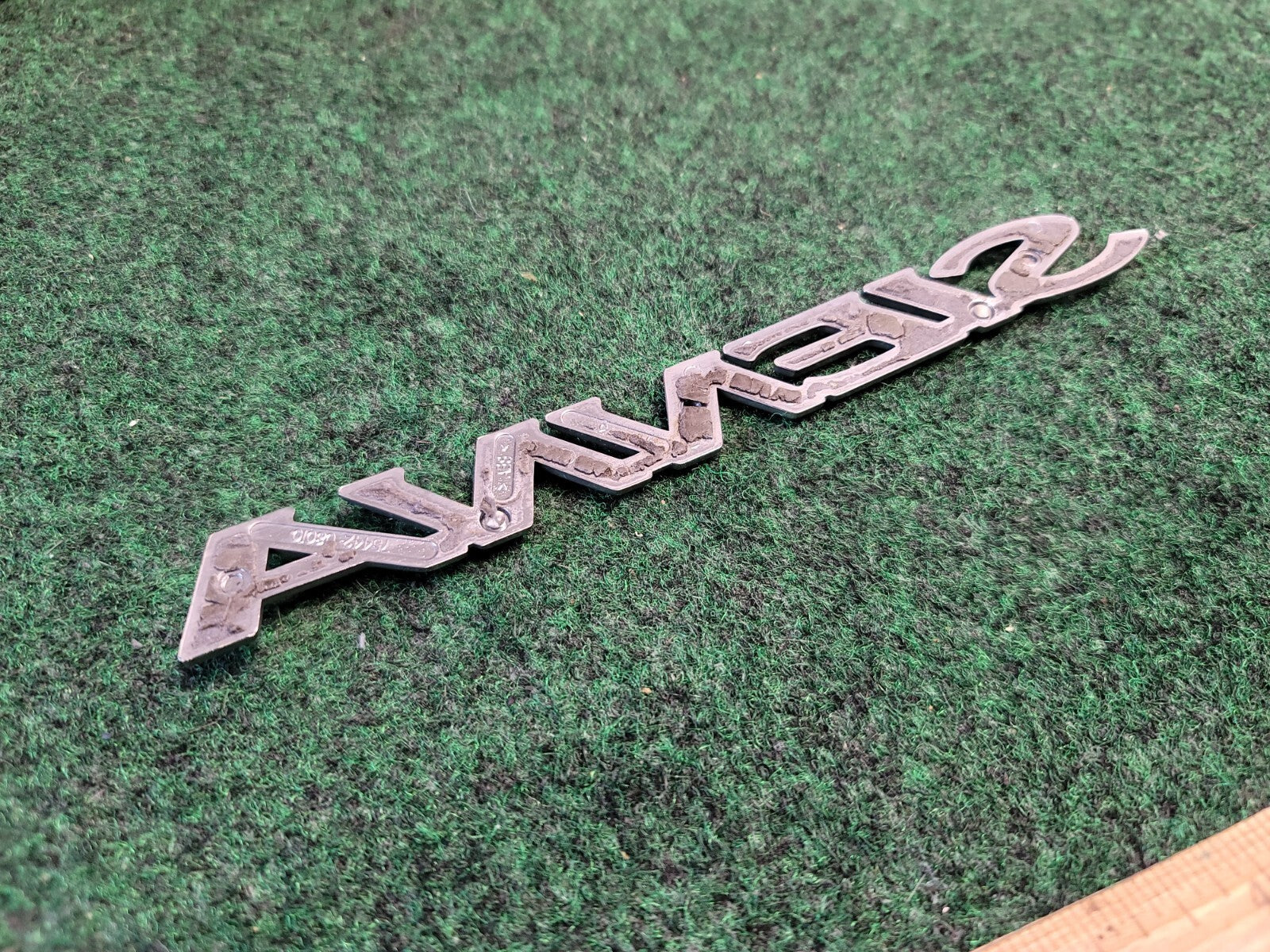 1998 2001 2002 2003 2004 Toyota Sienna Rear Trunk Badge Emblem 75442-08010 2M7