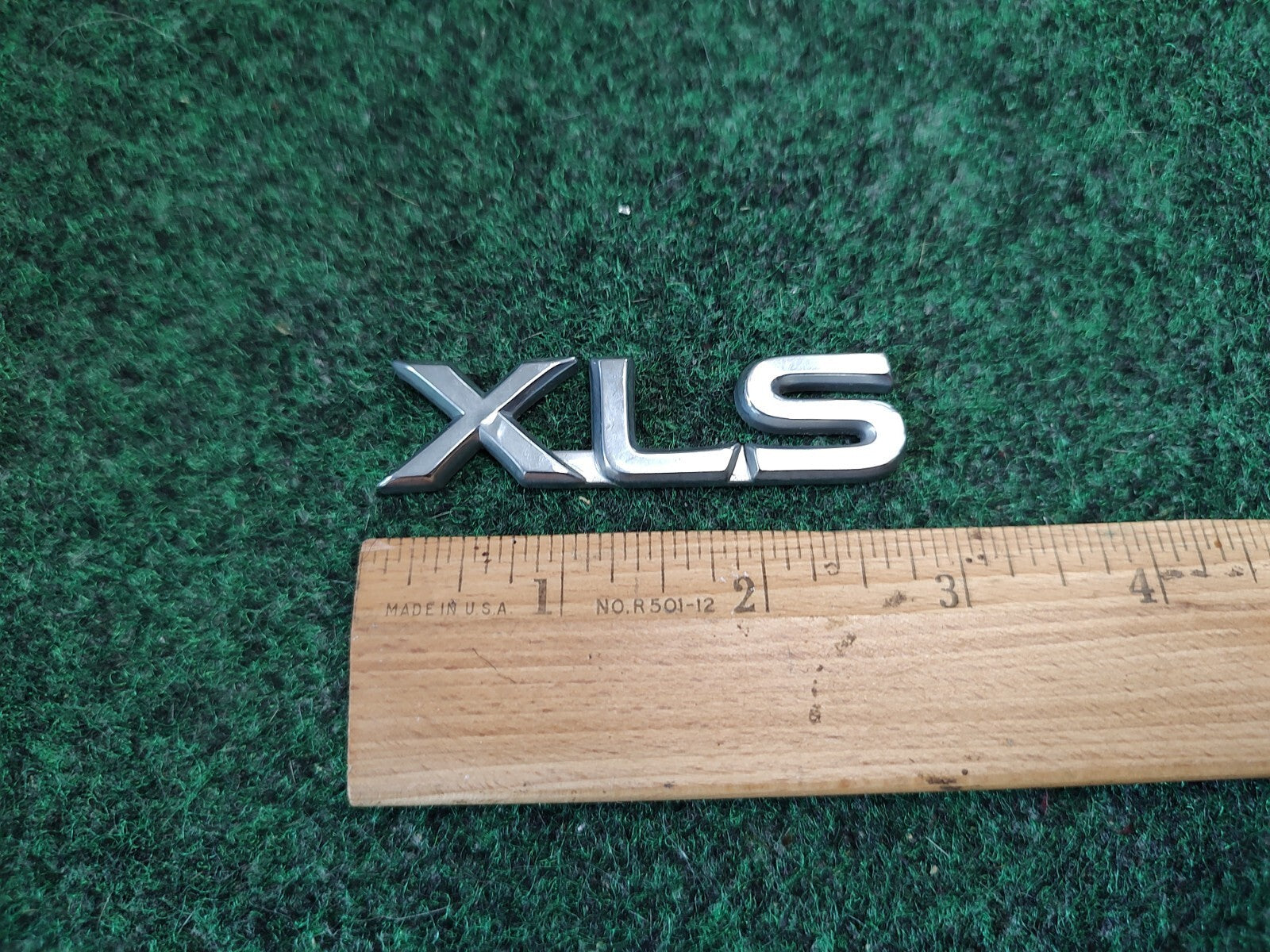 TOYOTA XLS REAR CHROME EMBLEM LOGO BADGE SIGN SYMBOL Name Plate 1S5