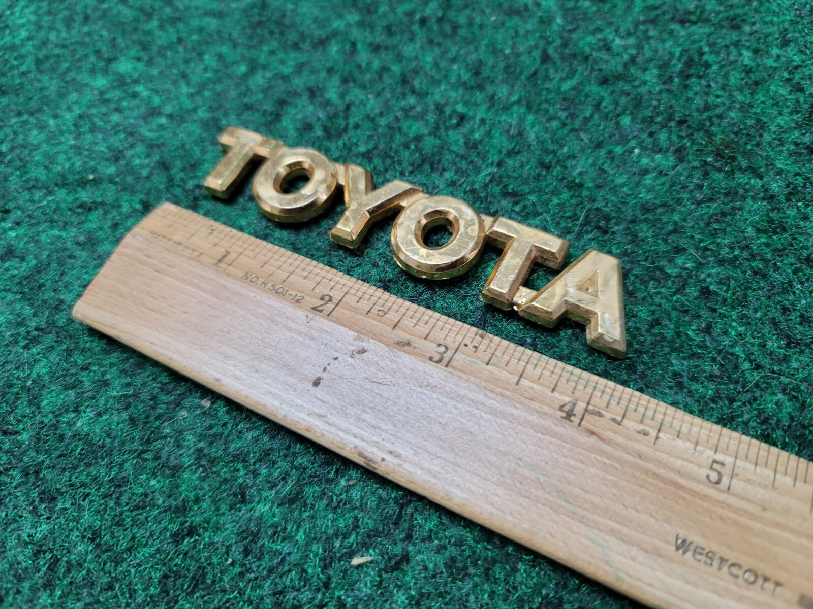 Toyota Camry Emblem Logo Letter Badge Trunk Rear Gold 4 Inch OEM Name Plate 10L3