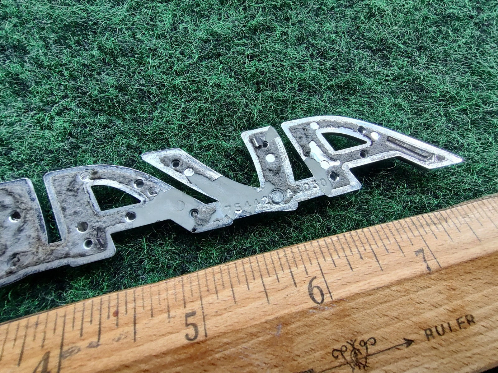 2000-2004 Toyota Avalon Rear Trunk Lid Tailgate Emblem 75442AC030 OEM 5S2