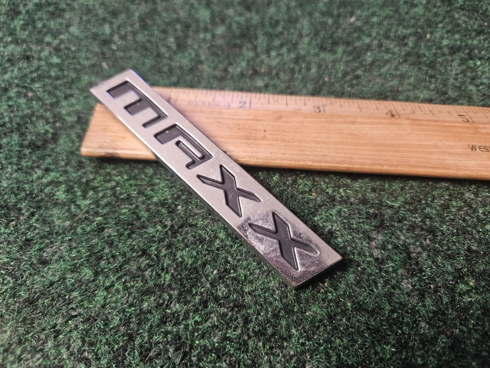 Chevy 2004-2007 Malibu Maxx Rear Emblem Badge Logo Nameplate Name 22696587 4M7