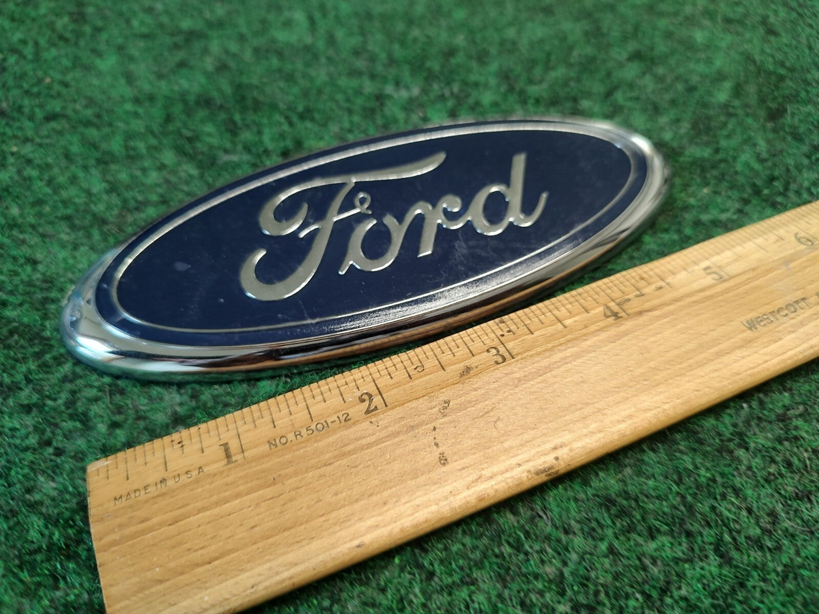 FORD EXPLORER CIRCA '03 REAR BLUE OVAL EMBLEM 1L24 15402 A16 AA 2S8