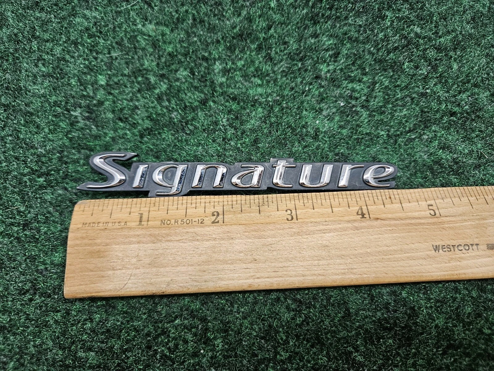 2003-2011 LINCOLN TOWN CAR SIGNATURE SIDE EMBLEM LOGO BADGE SIGN SYMBOL GL2