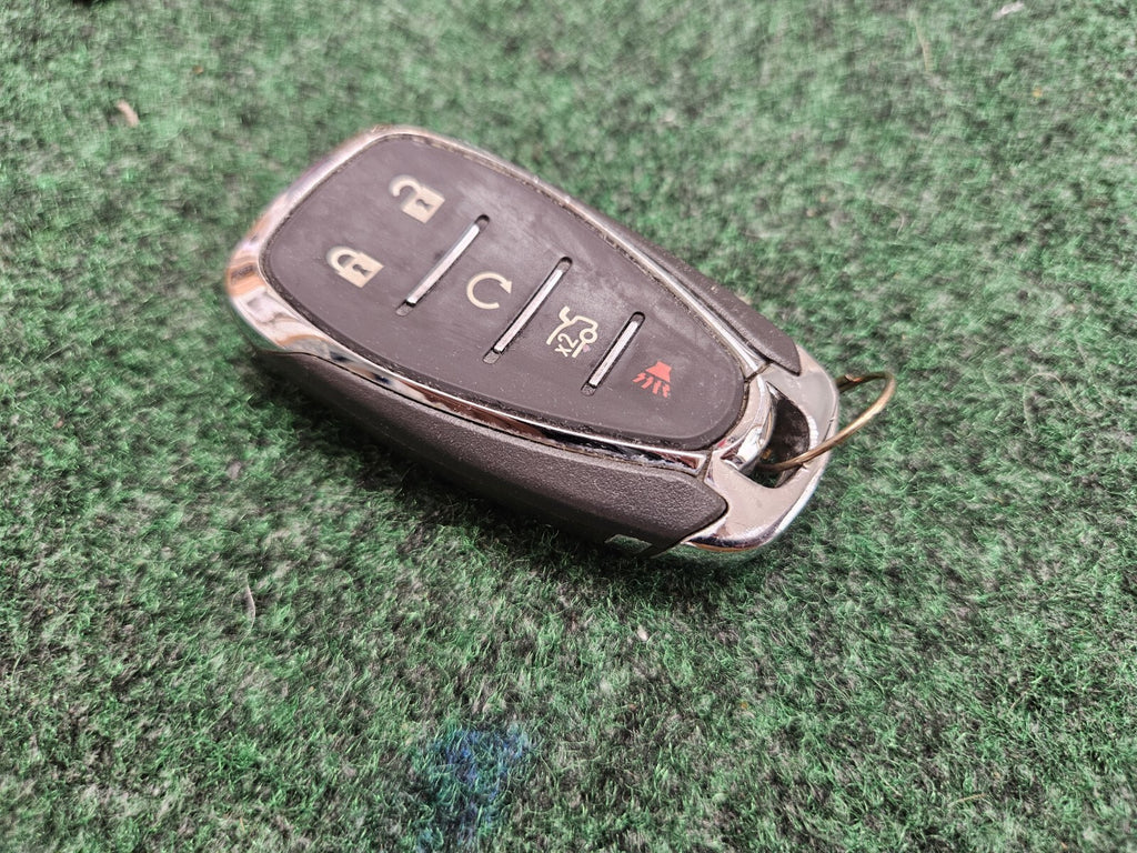 OEM Chevrolet Malibu Cruz Camaro Smart Key Fob w/ 5 Buttons Used Key Cut 7S5