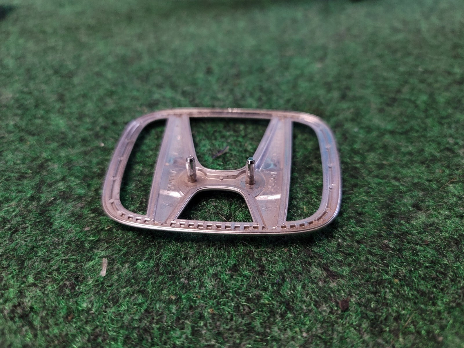 2001 - 2005 Honda Civic Rear Chrome Emblem Logo Badge 75701-S5A-0000 OEM 1M1