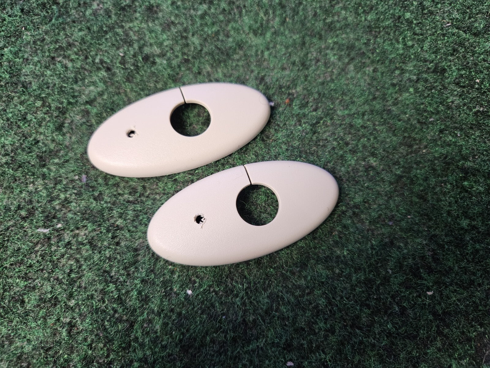 (2) 2013-2015 Ford Focus Front Left Right Sun Visor Cover Trim OEM 4M8