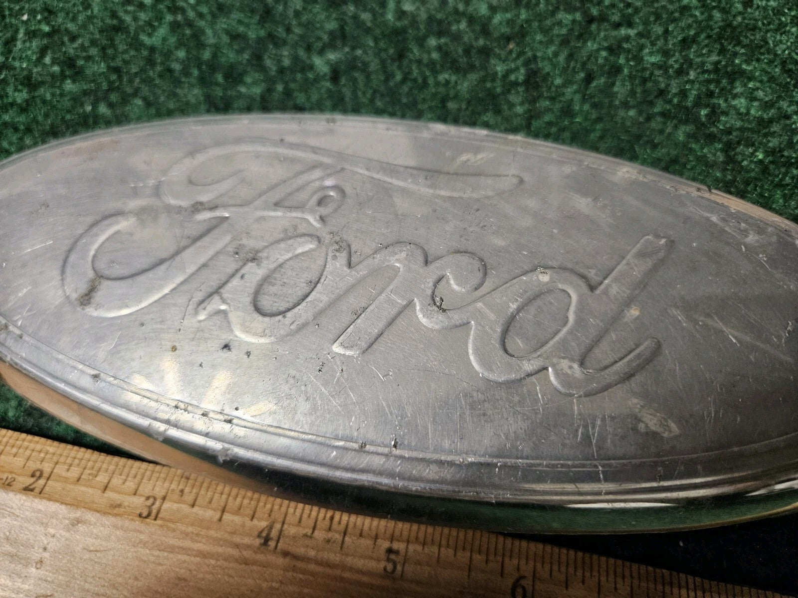 Ford Front Grille Emblem OEM 4L34-15402A16-AB 4L34-15402A16-BA Badge Faded 3M3