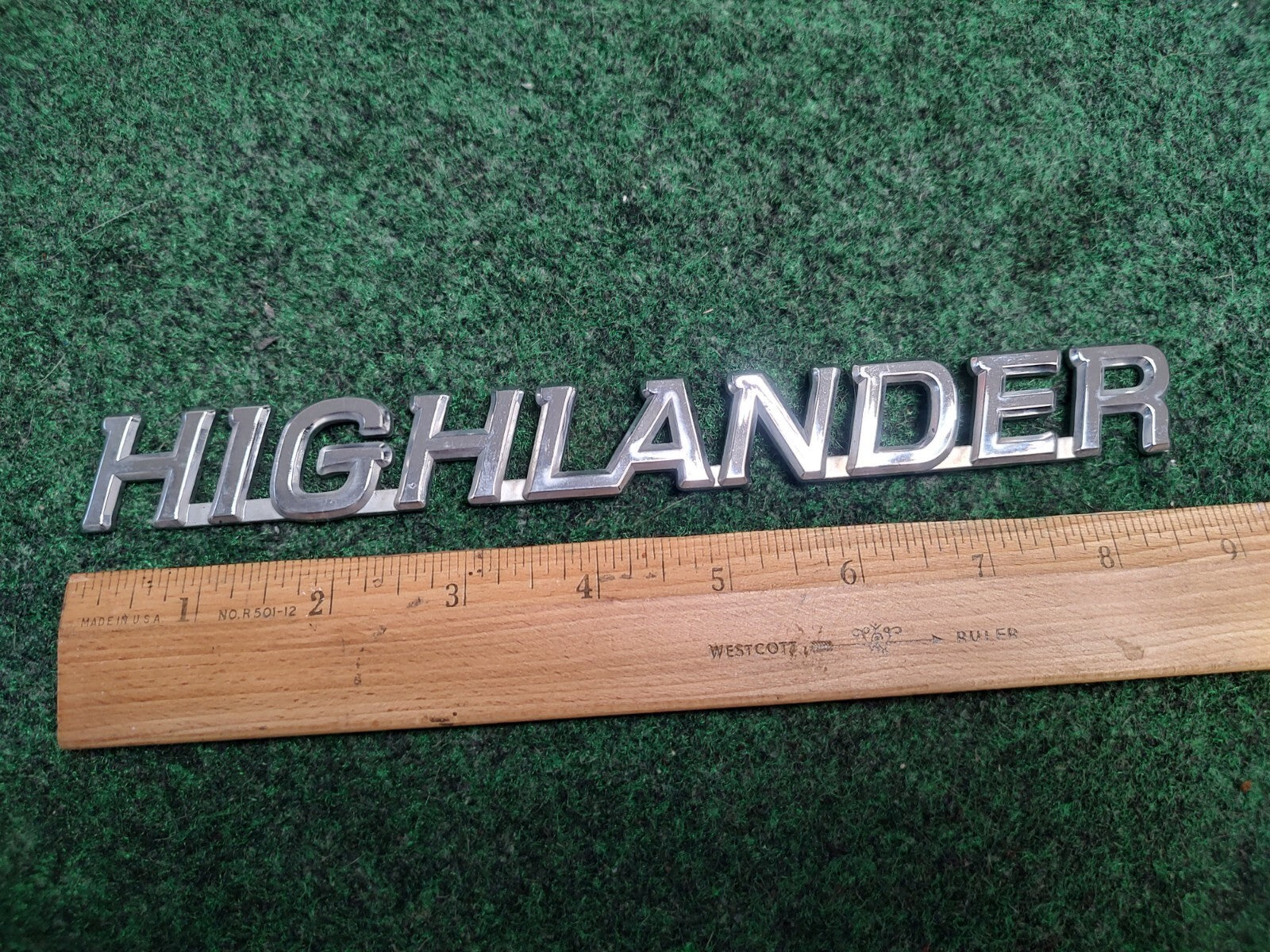01 02 03 04 05 06 07 TOYOTA HIGHLANDER REAR LID EMBLEM LOGO BADGE SYMBOL 2S5