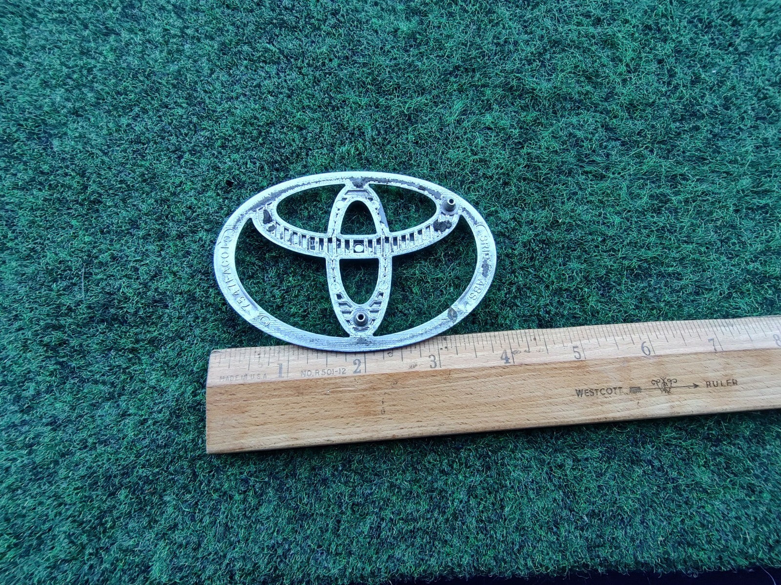 1999 - 2002 Toyota Avalon Rear Trunk Emblem Sign Badge Genuine 75471-AC010 10L4