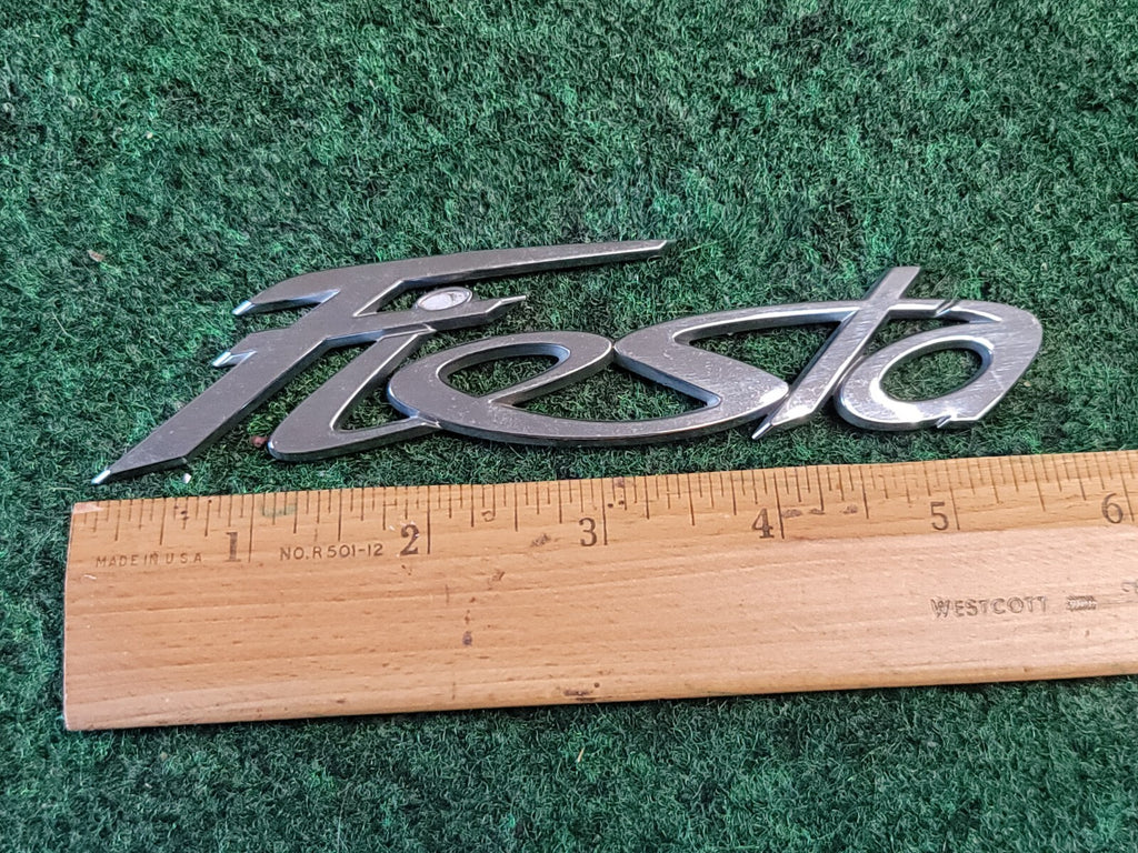11 12 13 14 15 16 17 FORD FIESTA REAR LID CHROME EMBLEM LOGO BADGE USED OEM 1M6