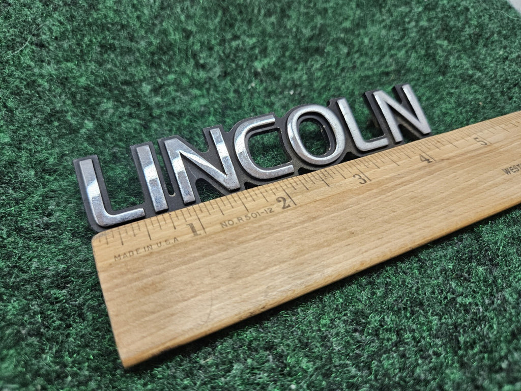 Lincoln OEM  Plastic Vintage Emblem Badge Logo Nameplate Name Plate 4.5" GL2