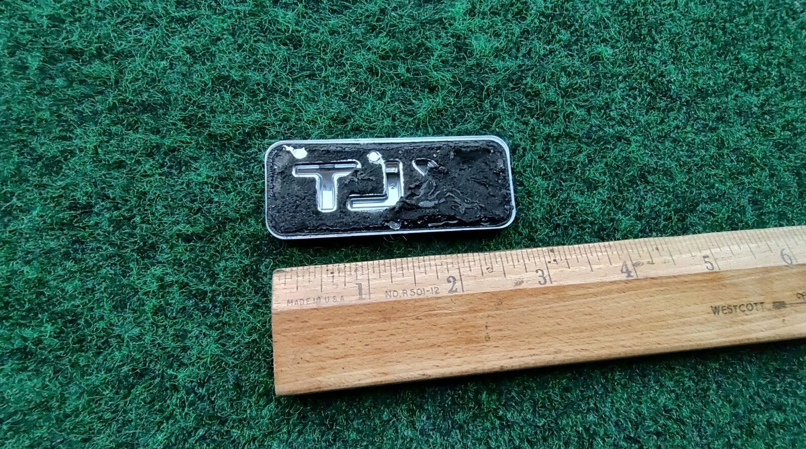 Ford Expedtion Escape Rear Chrome XLT NAMEPLATE Emblem OEM 7L8Z-7842528-B 5S3