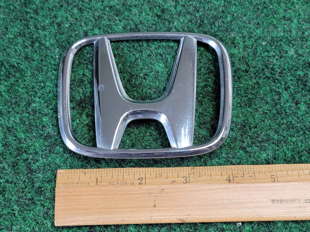 2005-2010 HONDA ODYSSEY REAR LIFTGATE EMBLEM LOGO SYMBOL 75701-SHJ-A000 OEM 1M1
