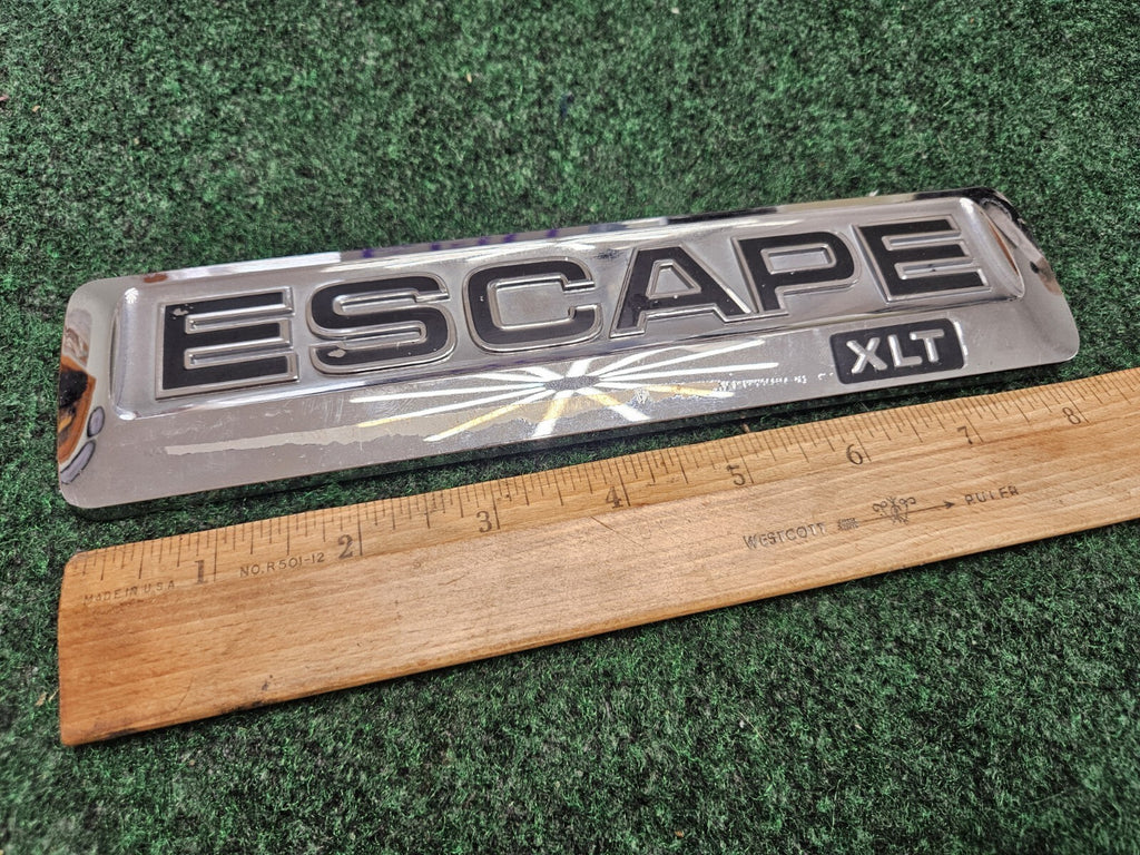 2008 09 10 11 12 FORD ESCAPE XLT REAR GATE CHROME EMBLEM LOGO BADGE OEM 6M6
