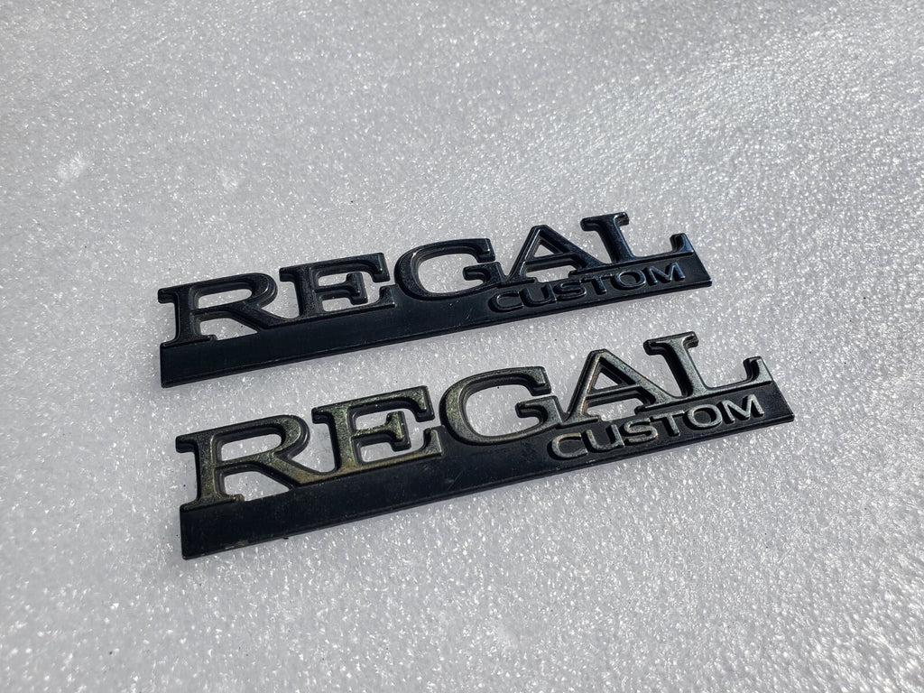 (2) 90-94 Buick Regal Custom Quarter Panel Name Plate Emblem Badge Symbol VNTG