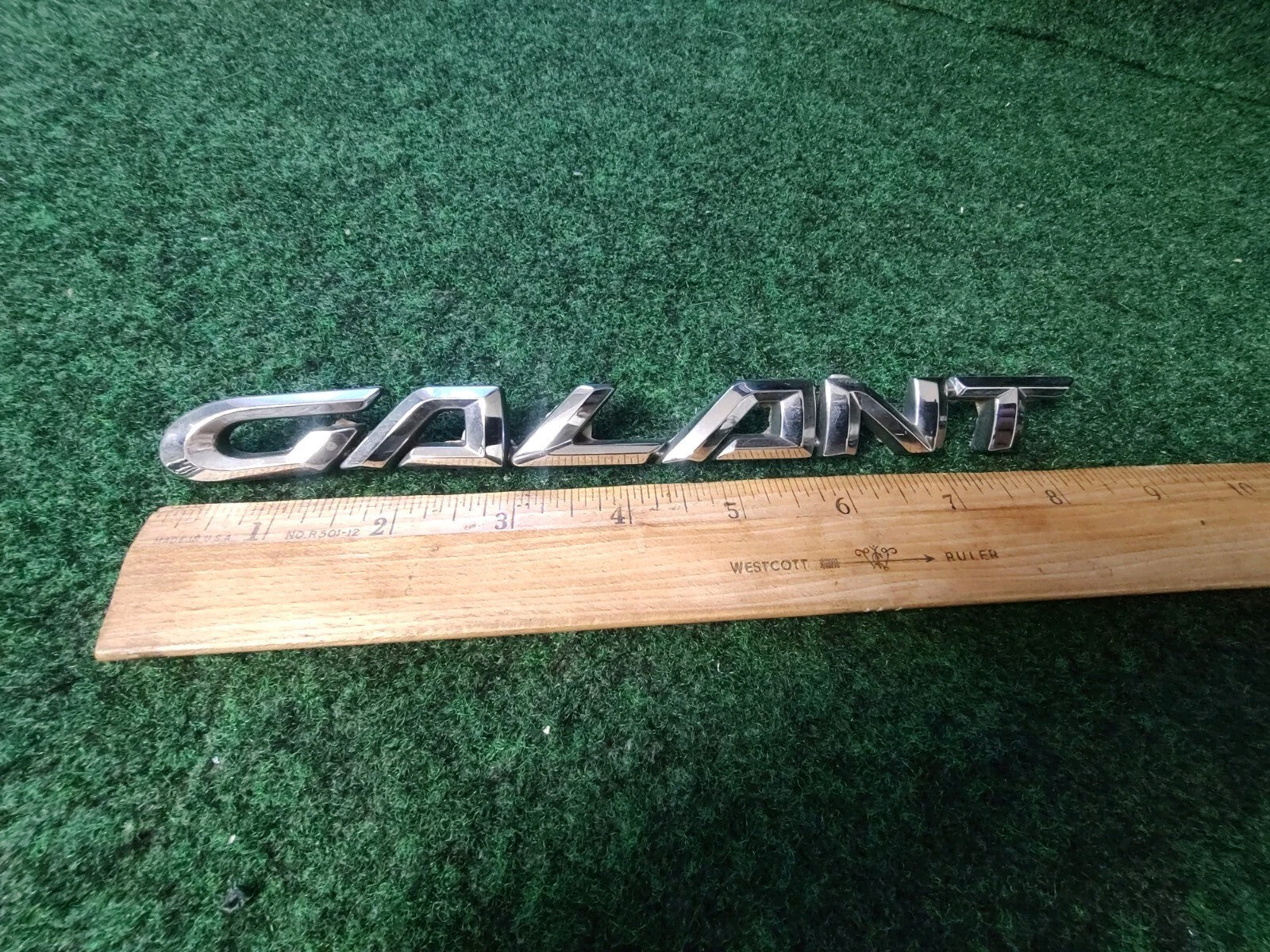 04 05 06 MITSUBISHI GALANT REAR CHROME EMBLEM BADGE SYMBOL LOGO USED OEM 3S5