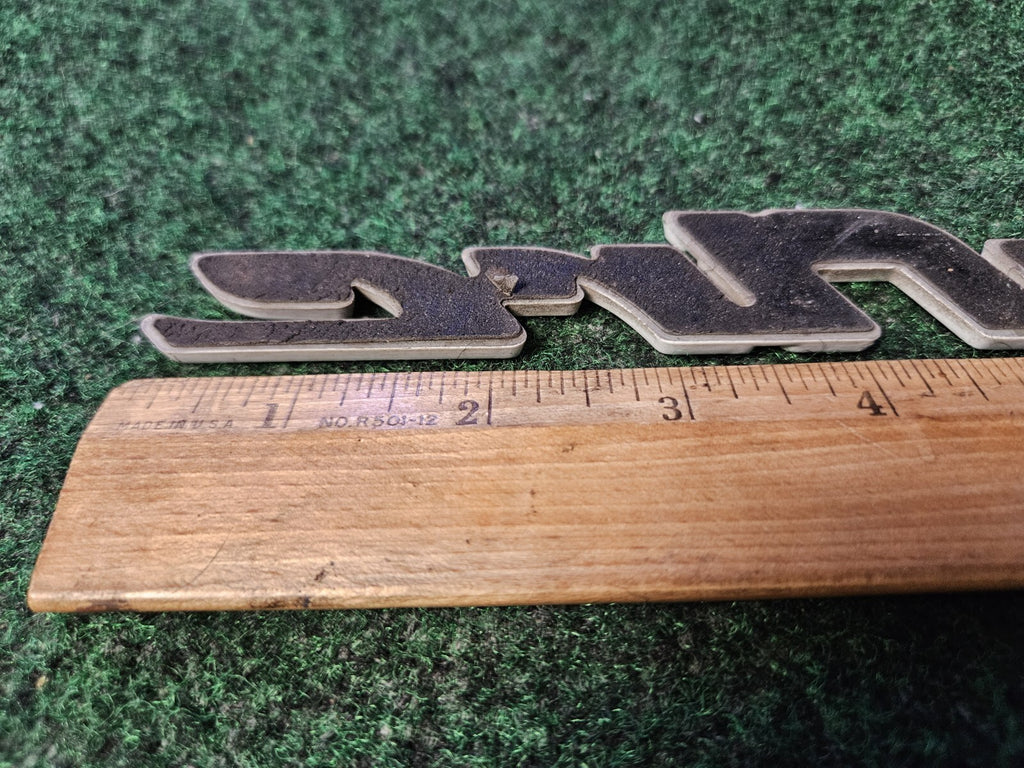 1998-2004 Pontiac Sunfire White Emblem Badge Logo Nameplate Name Plate 4M9