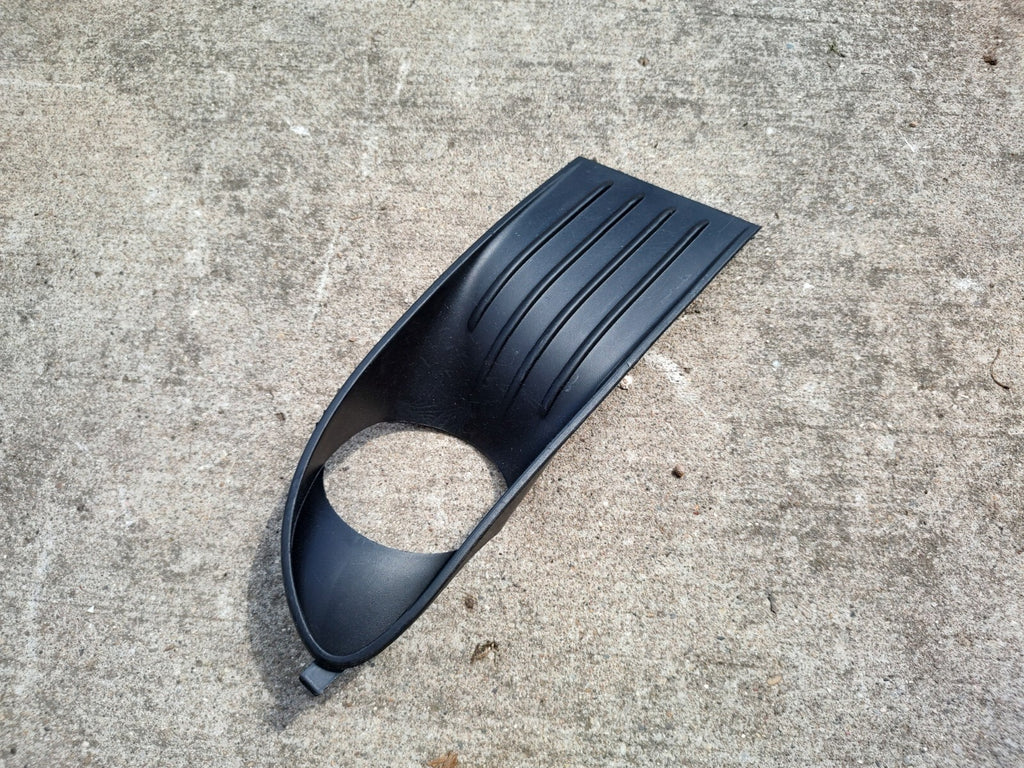 2009-2012 Dodge Journey OEM Genuine Lower Grille Fog Bezel RH 05178284AB LT9