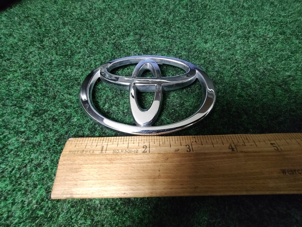 Toyota Chrome Emblem Logo Symbol Name Plate Unknown Model 4" 7S1