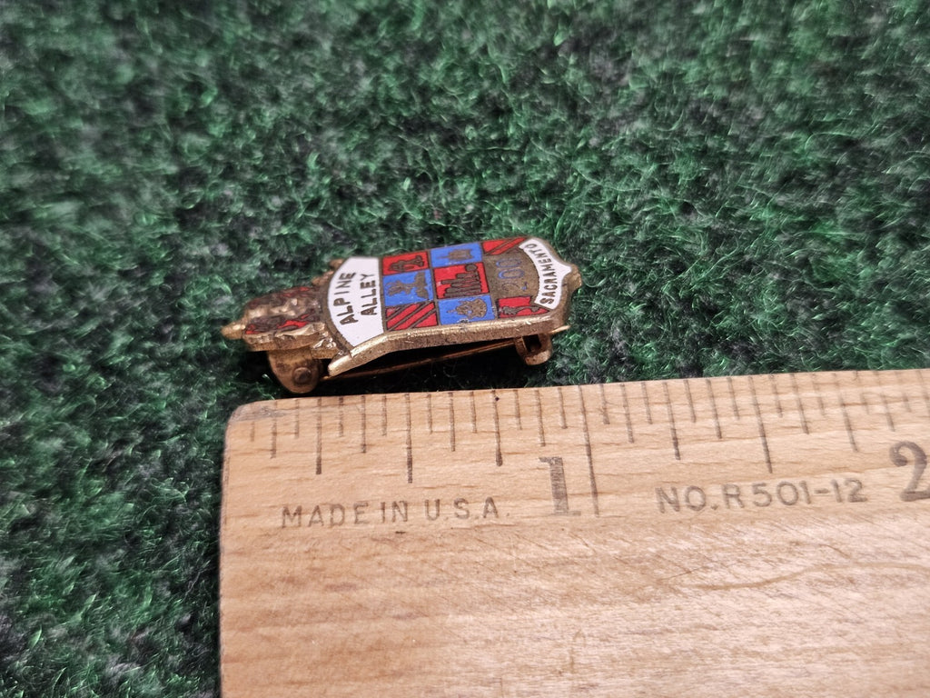 Vintage Alpine Alley Sacramento Lapel Pin Hat Jacket Vest EUC