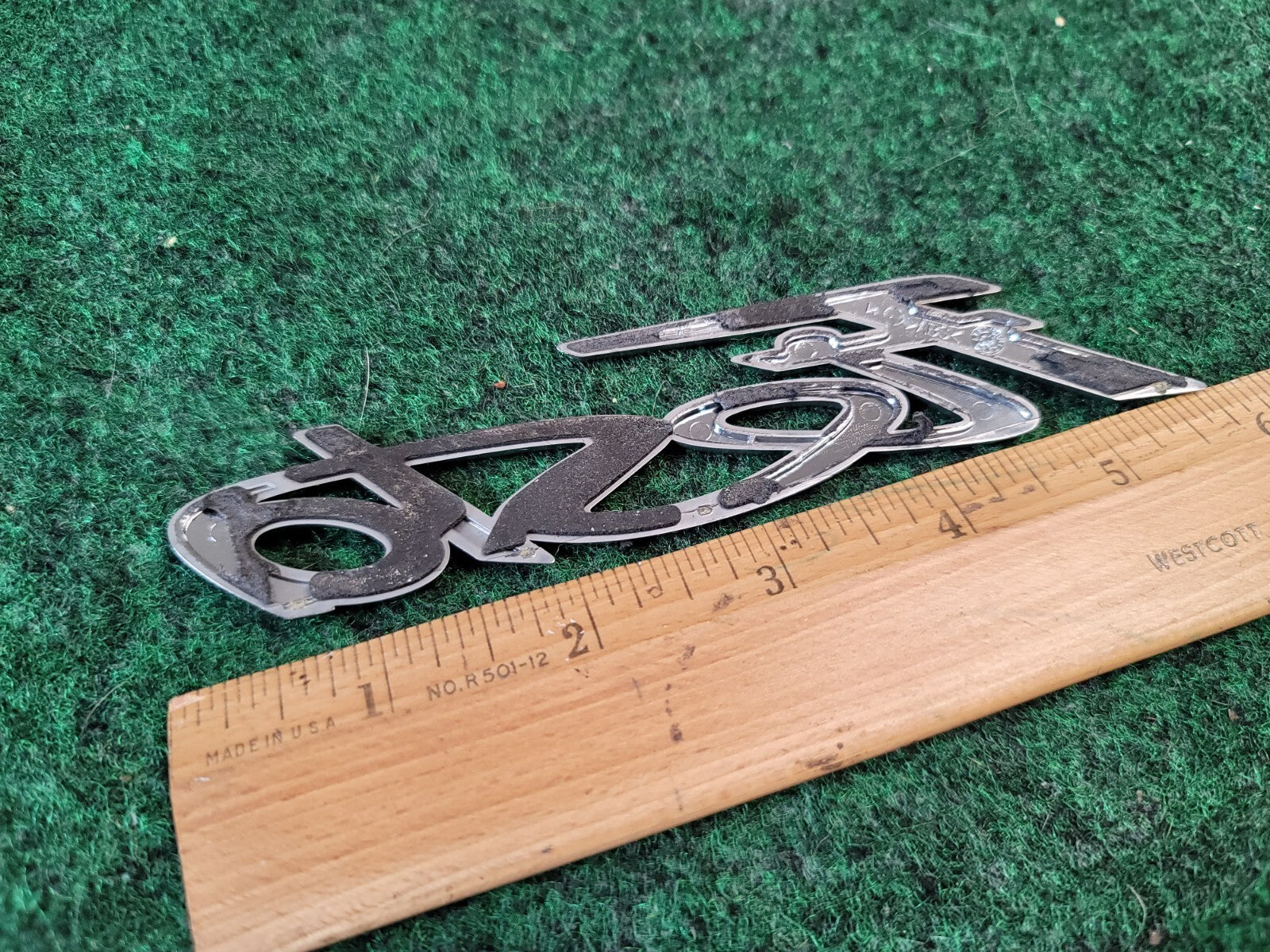 11 12 13 14 15 16 17 FORD FIESTA REAR LID CHROME EMBLEM LOGO BADGE USED OEM 1M2