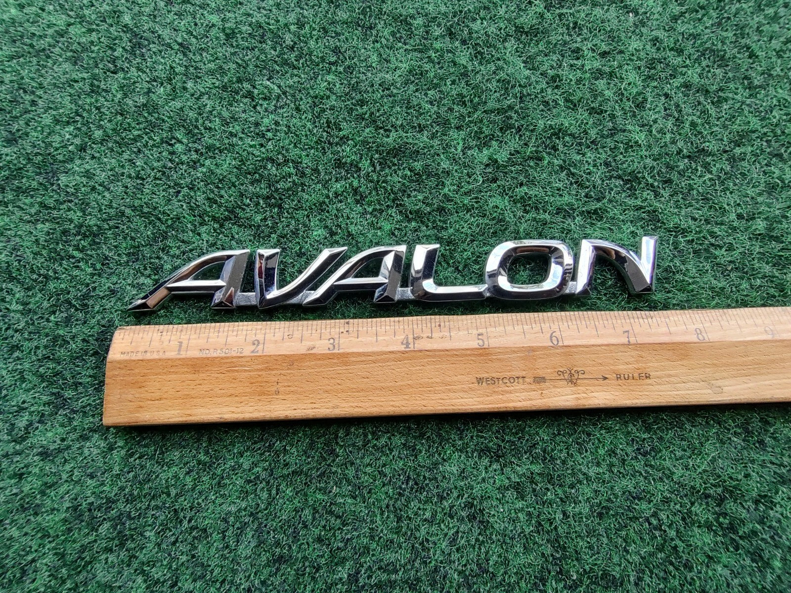 2000-2004 Toyota Avalon Rear Trunk Lid Tailgate Emblem 75442AC030 OEM 5S2