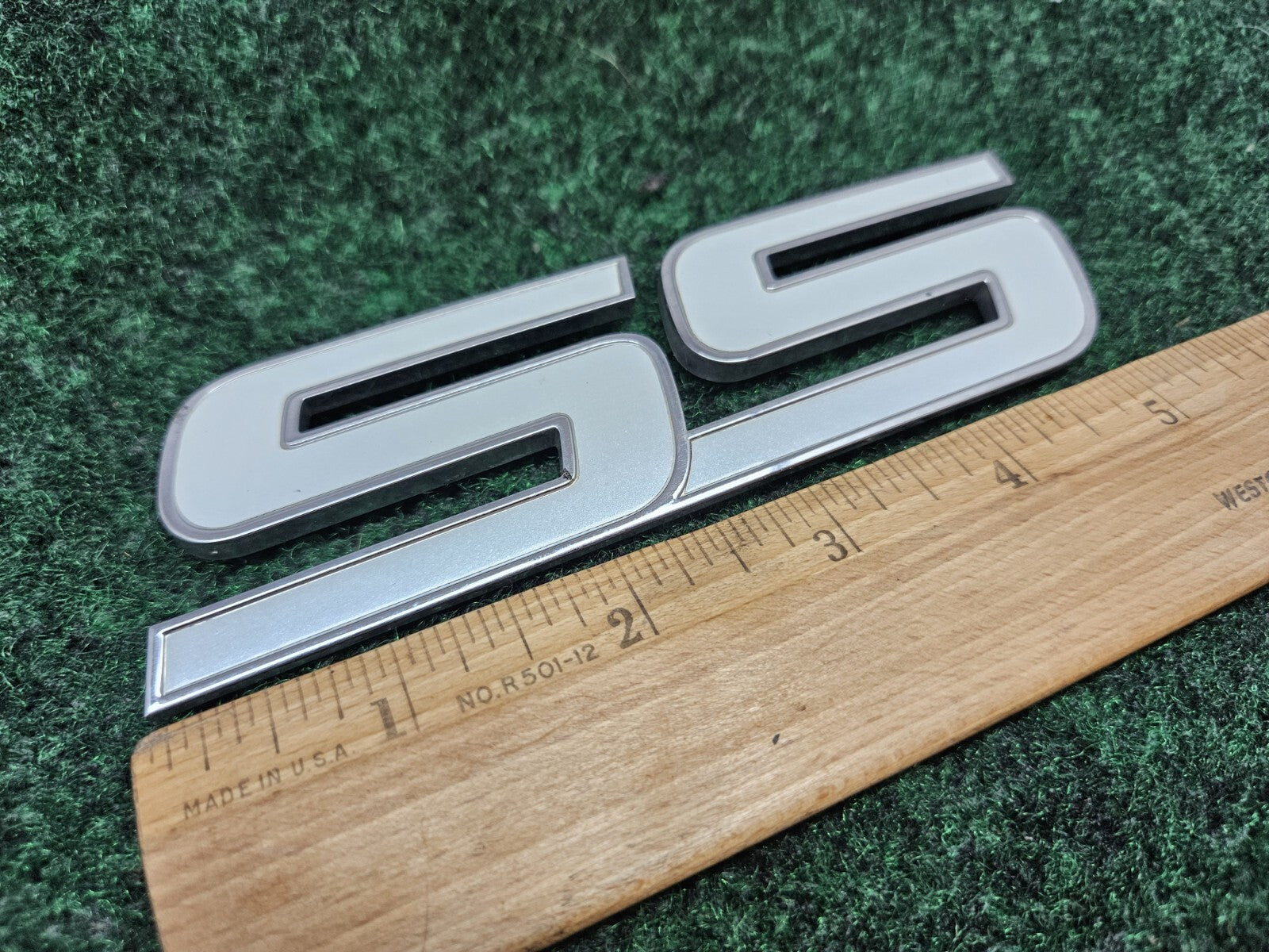 SS CHEVROLET EMBLEM BADGE NAMEPLATE GM Logo Pearle White Chrome GL1