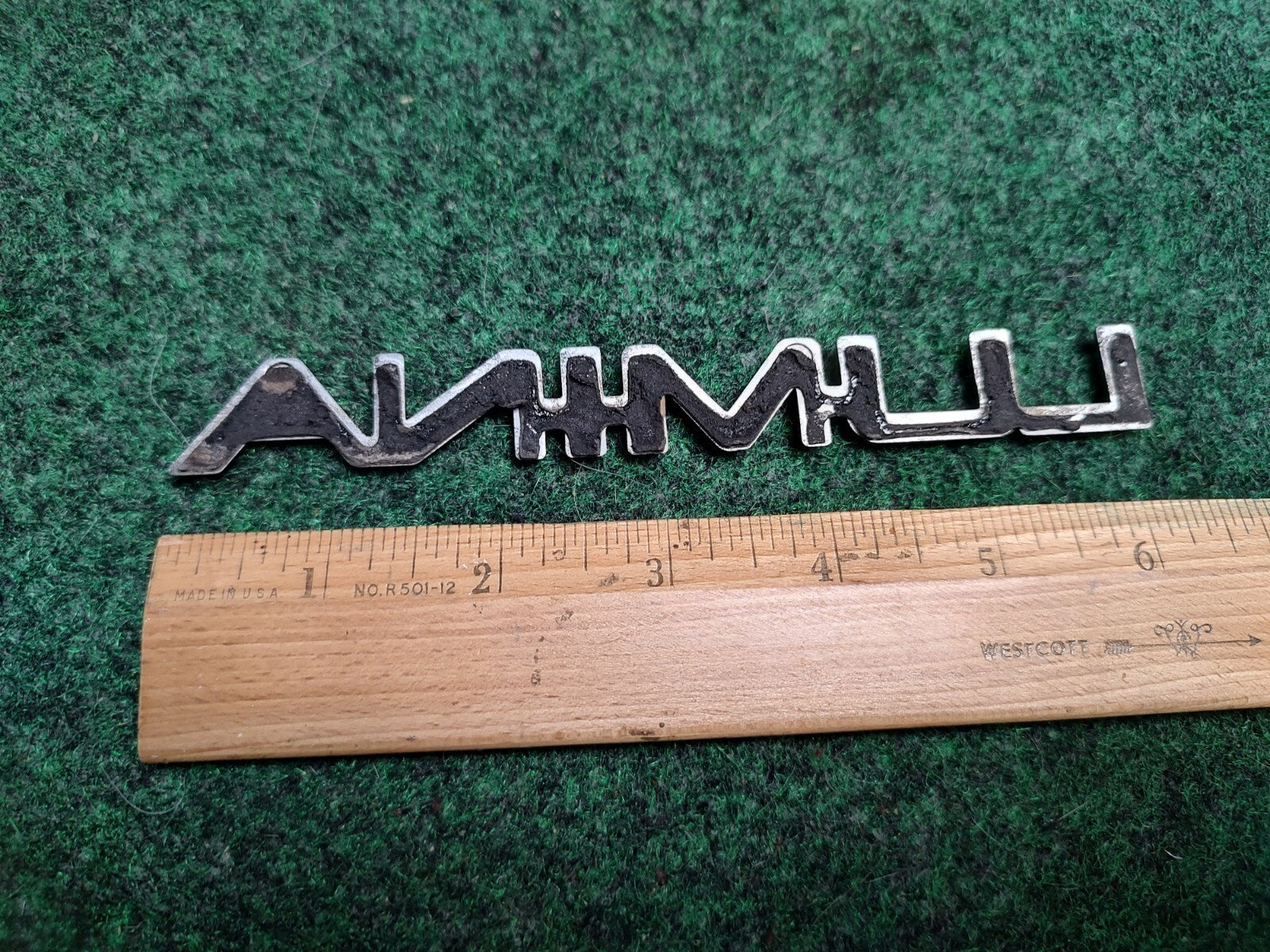 1995-2001 CHEVROLET LUMINA REAR GATE EMBLEM BADGE SYMBOL OEM 1S2
