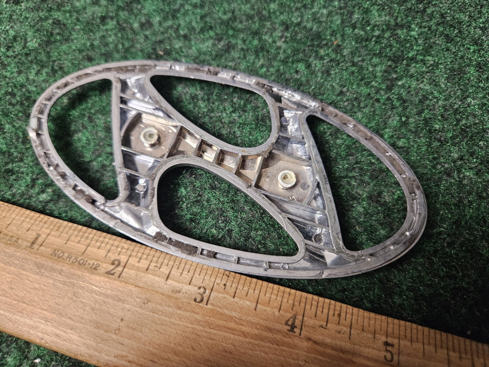 Hyundai Emblem Logo Symbol Badge Chrome OEM Nameplate Name Plate 9L2