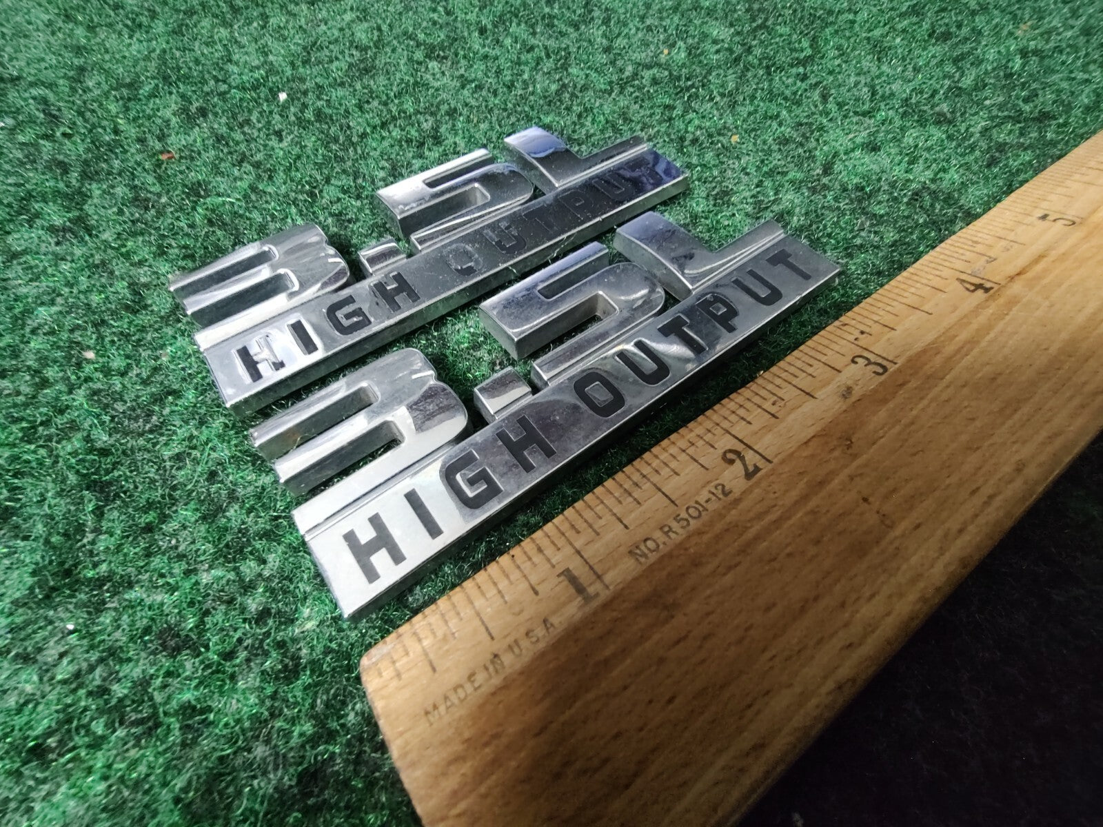 (2) Dodge Charger Magnum 3.5L HIGH OUTPUT Nameplate Emblem 04806330AA 6L4