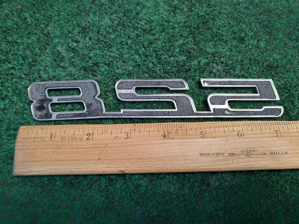 BMW 528 REAR LID EMBLEM LOGO BADGE SIGN Name Plate Nameplate 5S1