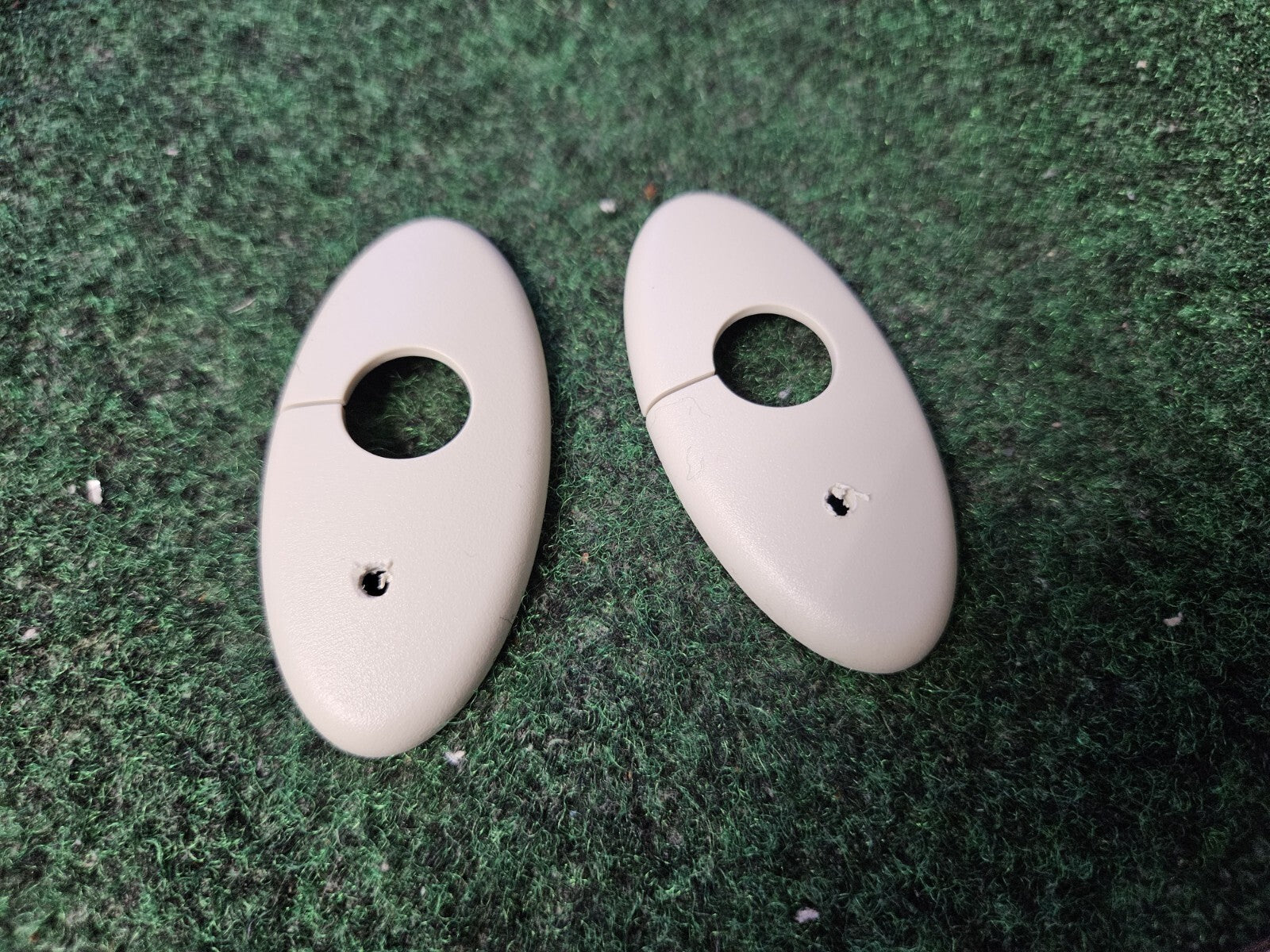 (2) 2013-2015 Ford Focus Front Left Right Sun Visor Cover Trim OEM 4M8