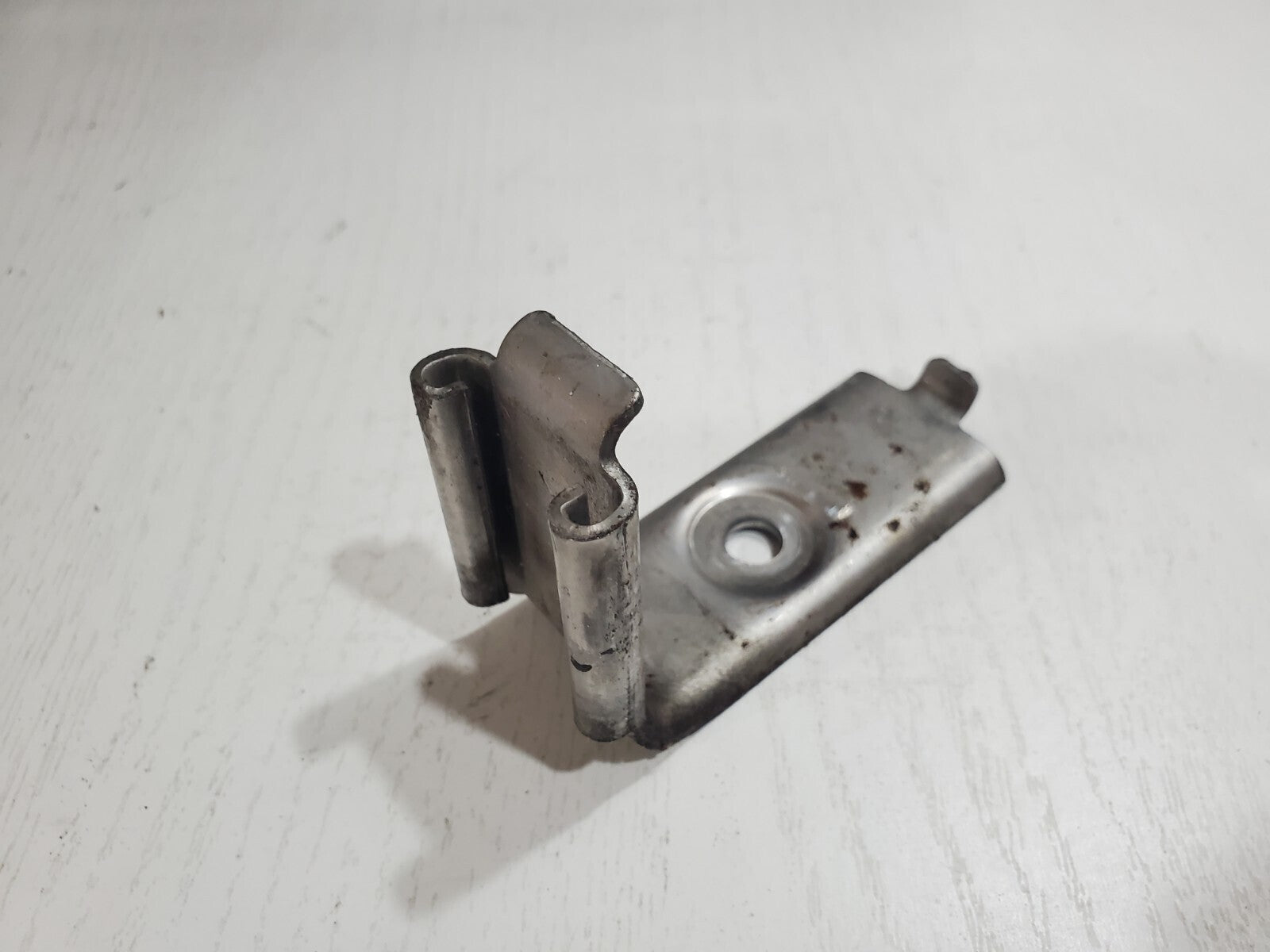 2005-2013 C6 Chevrolet Corvette Muffler Exhaust Hanger Bracket 6L5 (1)