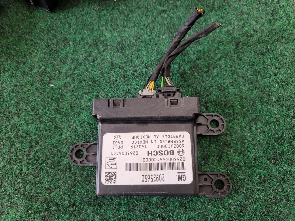 11-15 CHEVY VOLT DRIVER ASSIST PARKING CONTROL MODULE 20925650 9L7