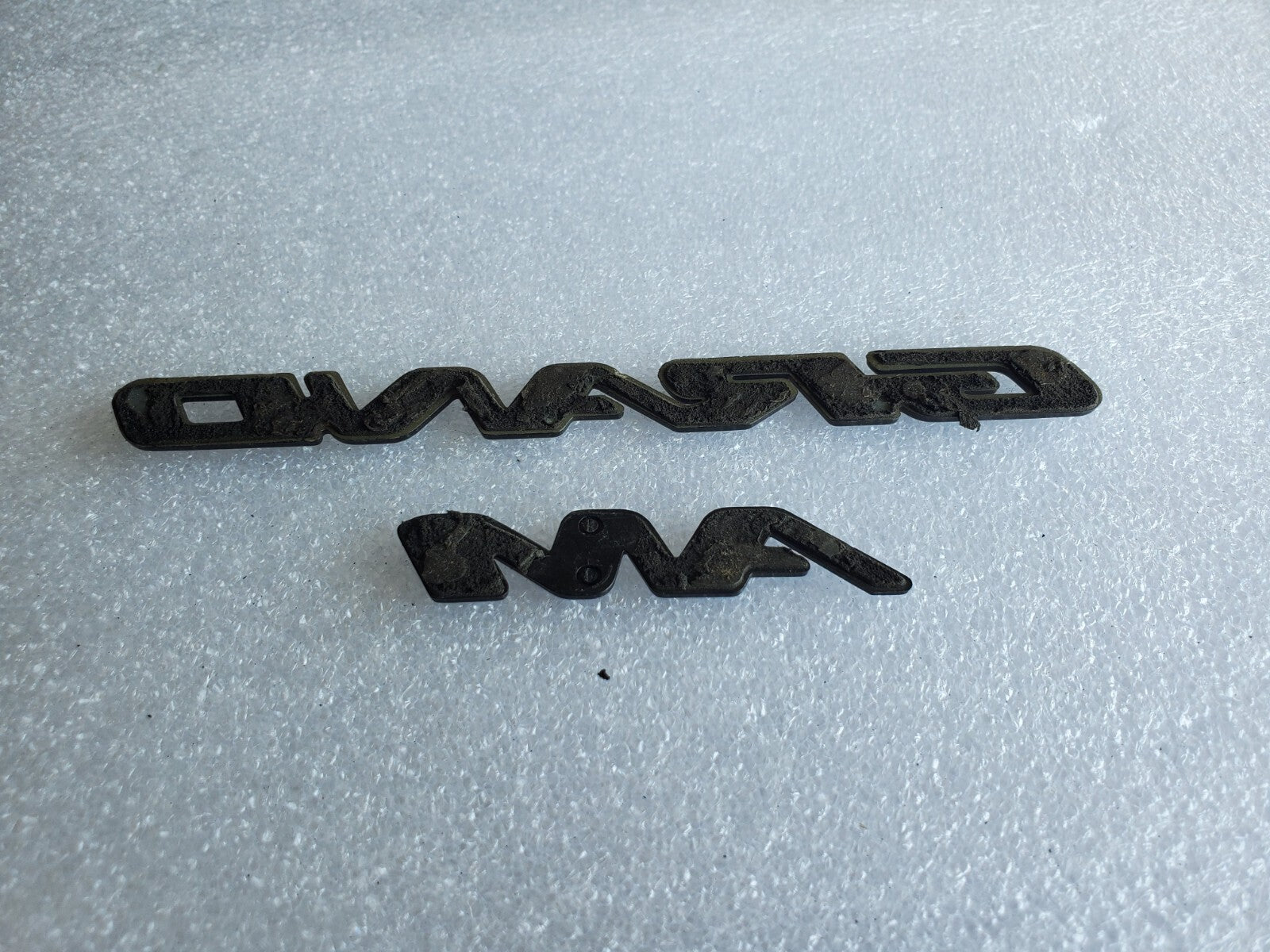 1997 2003 Pontiac Grand AM Door Name Plate Gray NAMEPLATE OEM VNTG