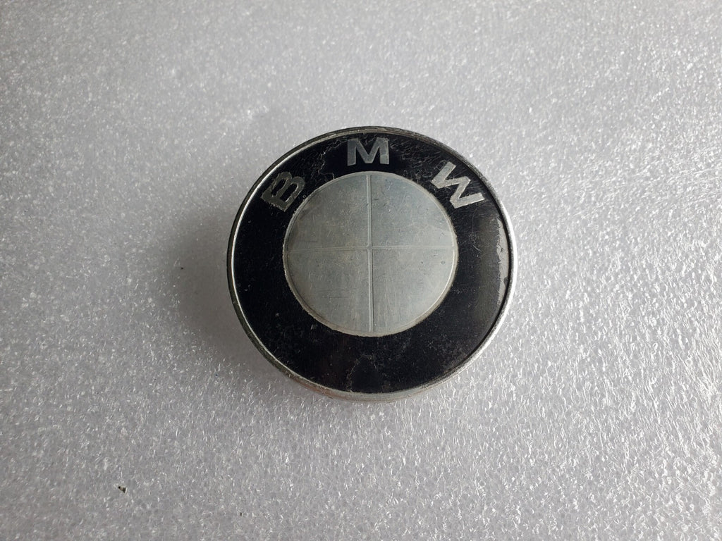 BMW EMBLEM LOGO BADGE SYMBOL OEM USED 5114-1872324 Metal VINTAGE