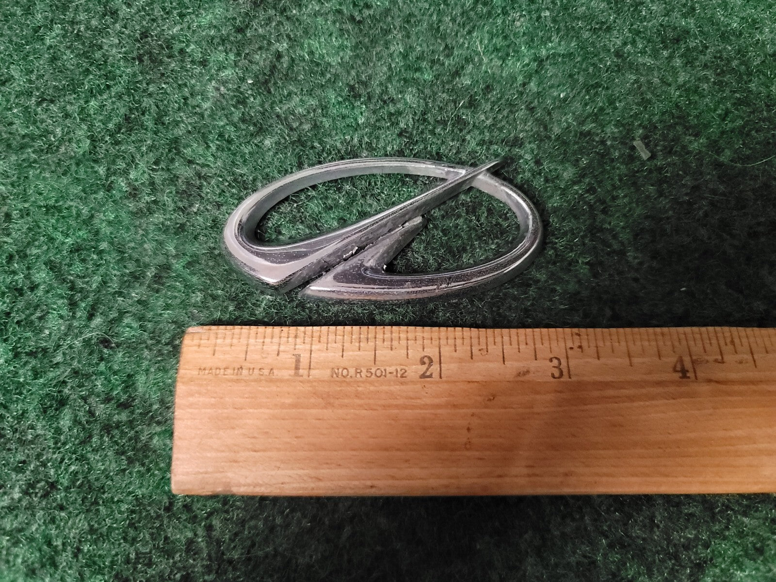 Vintage OLDSMOBILE Chrome EMBLEM SYMBOL BADGE OEM Nameplate 5S2
