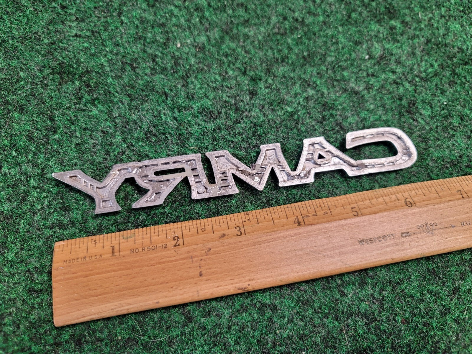 1997-2001 Toyota Camry Emblem Letters Logo Badge Trunk Lid Rear Chrome OEM 1M8