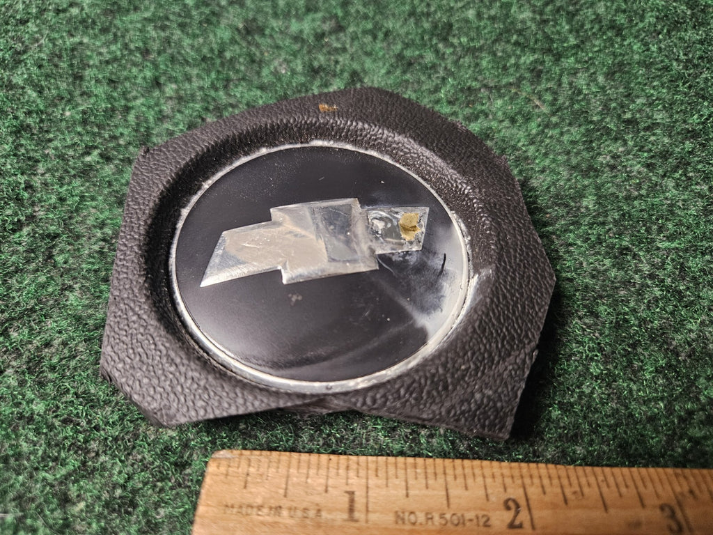 Chevy Chevrolet Bow Tie Emblem Badge Logo Steering Wheel Horn Cover 4M4