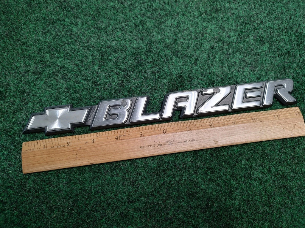 1995-2005 Chevy  Blazer Chrome 12" Tailgate Emblem Badge Logo Name 15672283 2S3