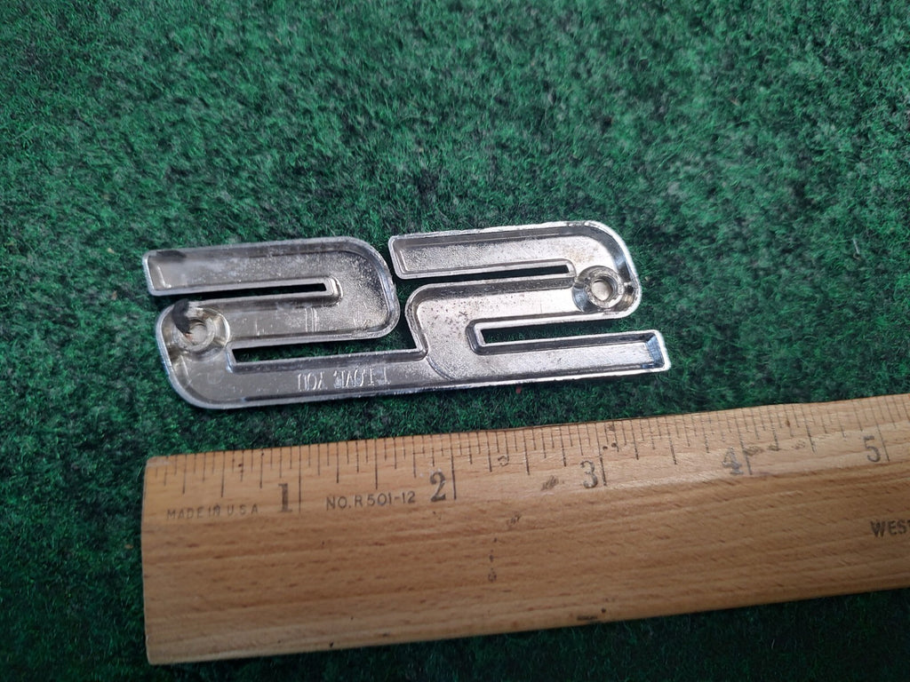 OEM Trunk and Fender SS Emblem Badge Pearl White Fits 06-19 Chevrolet 4S3