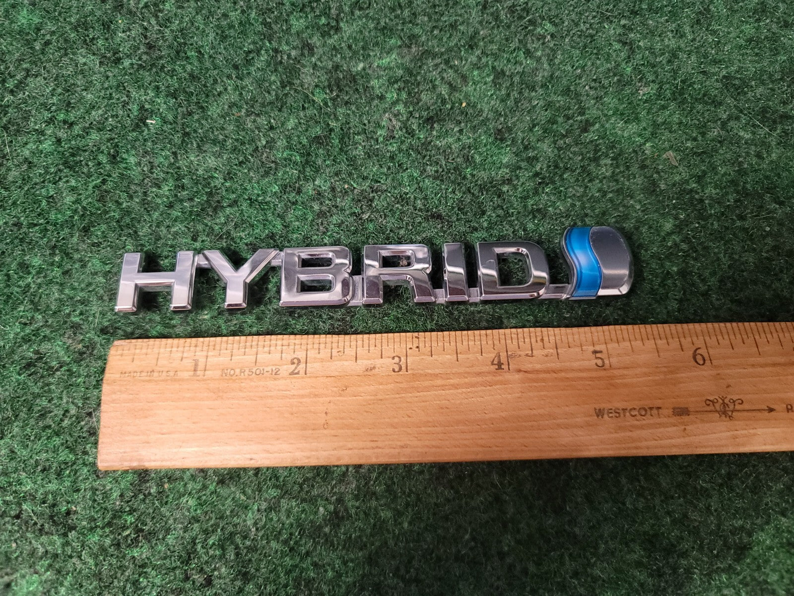 07 08 09 TOYOTA PRIUS HYBRID SIDE FENDER EMBLEM LOGO BADGE SYMBOL USED 5S8