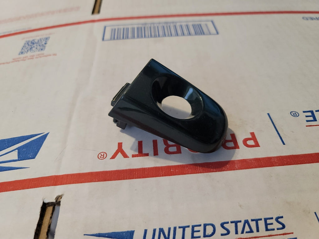 2009-2012 Chevrolet Traverse Exterior Door Driver Handle Cover OEM GREEN 7L3