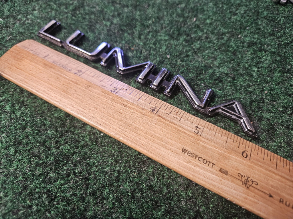 95 96 97 98 99 00 01 CHEVROLET LUMINA REAR EMBLEM BADGE SYMBOL OEM 4M7