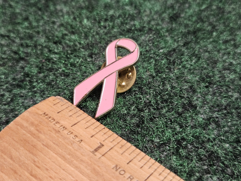 BEAUTIFUL VINTAGE CLOISONNE PINK BREAST CANCER RIBBON LOGO PIN BADGE