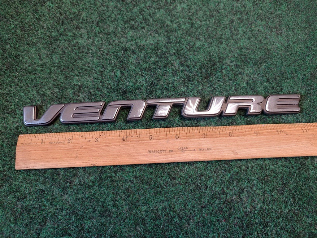 1997-2005 CHEVROLET VENTURE REAR EMBLEM BADGE LOGO CHROME OEM 3S1