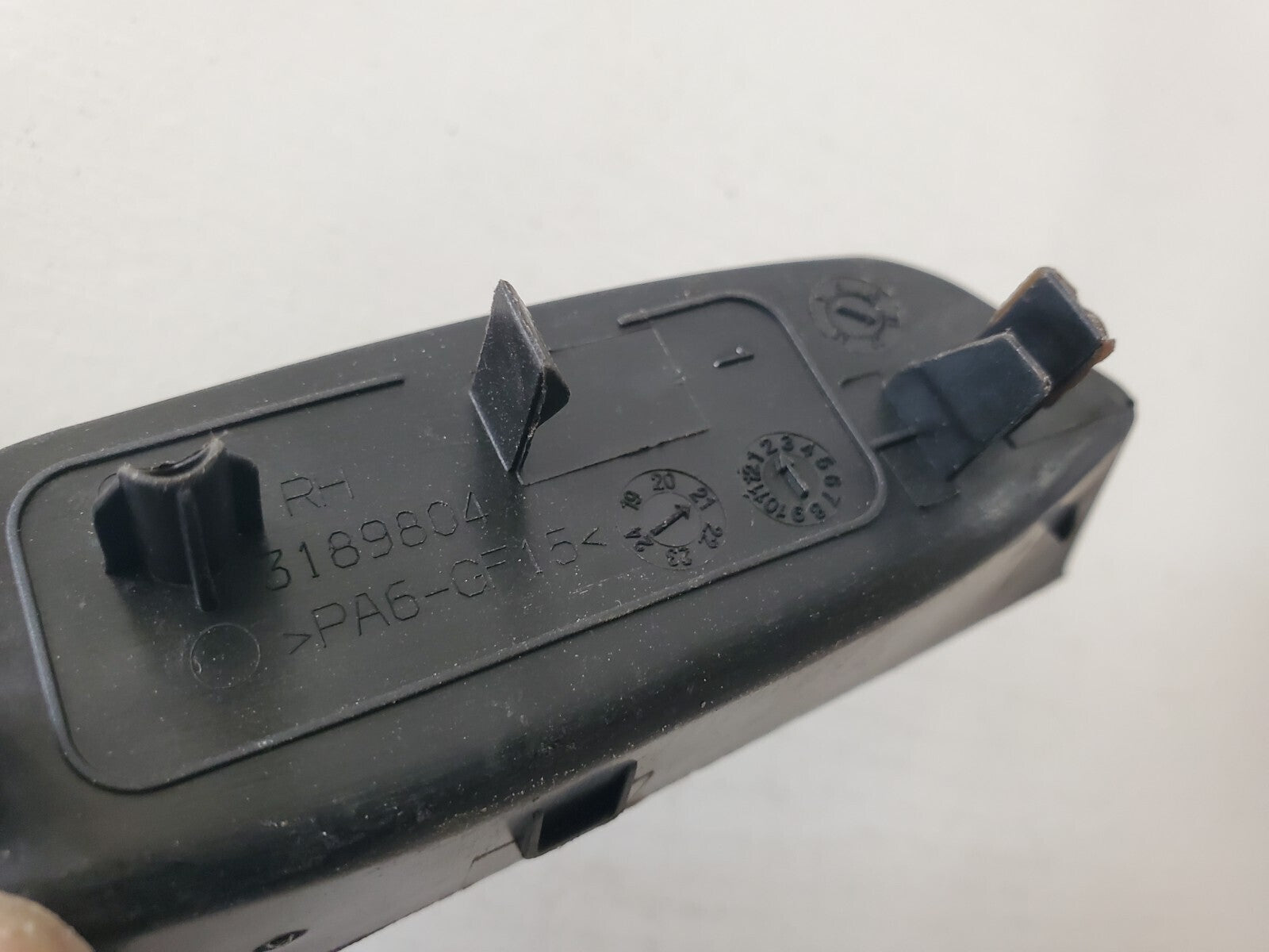 2018 ALFA ROMEO GIULIA REAR DOOR PANEL POCKET TRIM BOLT COVER CAP RIGHT SIDE 5L7