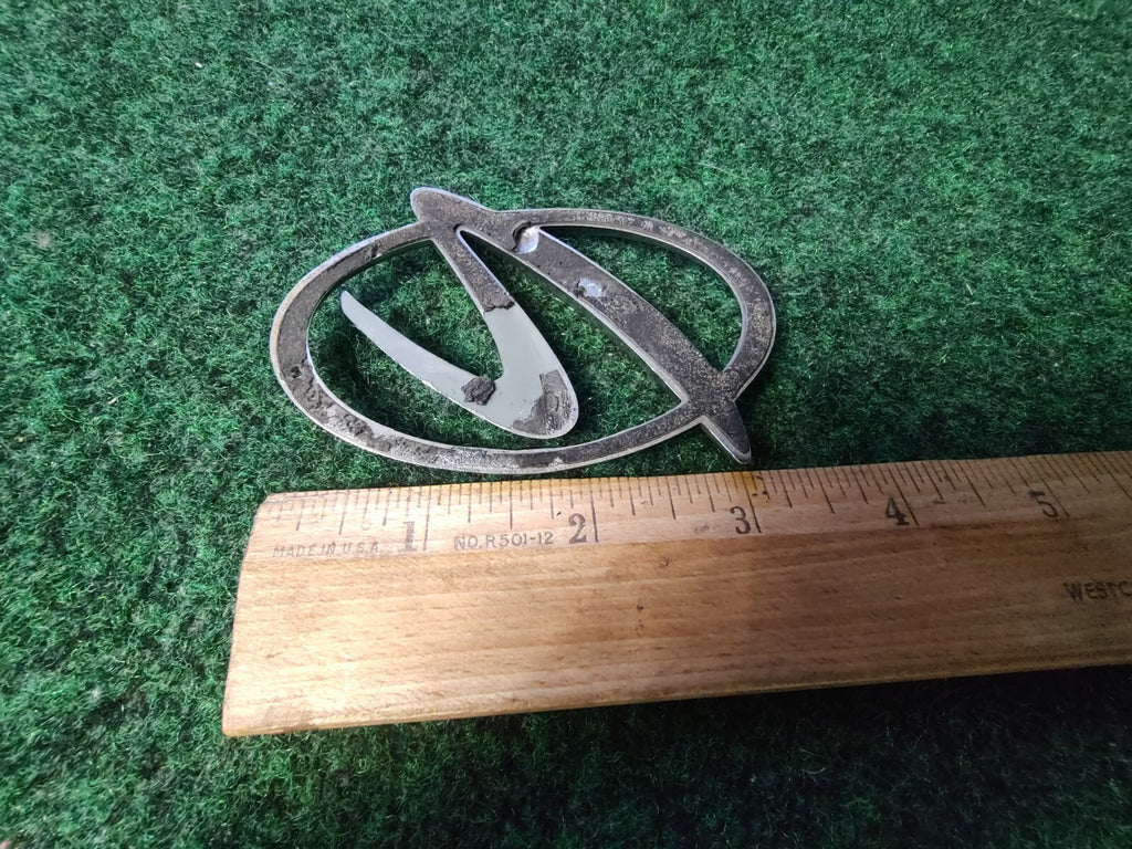 OEM Oldsmobile Aurora 2001 2002 2003 2004 2005 Chrome Emblem Name Plate 8L2